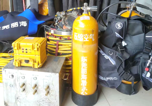 整套潜水设备