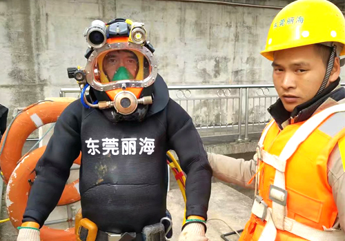 潜水设备一应俱全